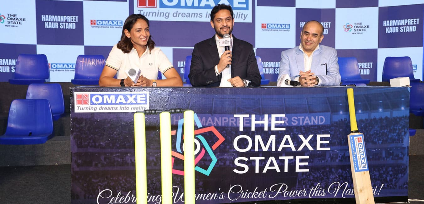 Omaxe-names-a-Pink-Stand